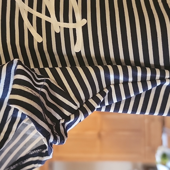 Violet & Ruby Maternity Shirt - Picture 5 of 6